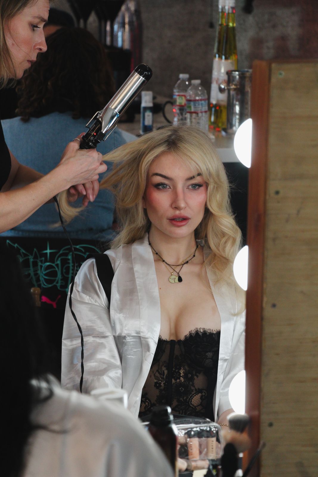 Behind the scenes of the editorial photoshoot day at the Stripchat House Hollywood